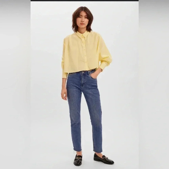 Vera Moda | Gittana LS Crop Shirt - Picture 3 of 12